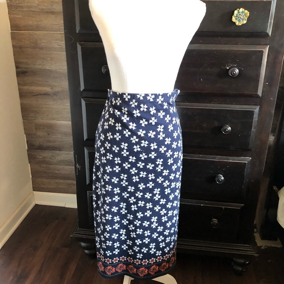 Three Skirt Bundle! All size medium & Max Studio - Picture 3 of 8